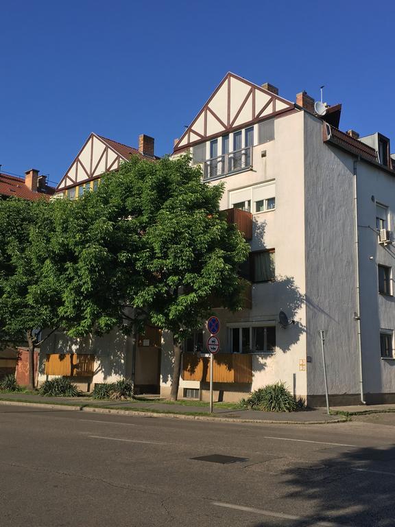 Grey Apartman Szekszárd Exterior foto